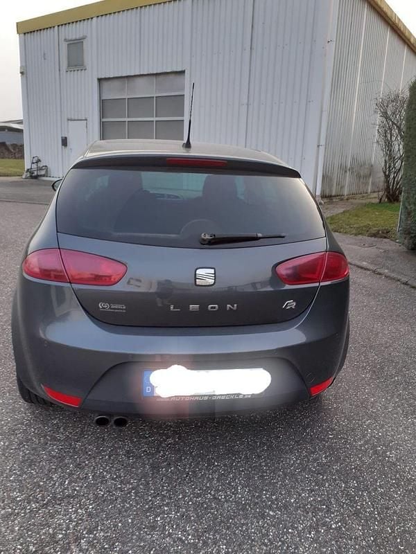 Gebraucht Seat Leon FR-Line 125 PS (91 kW) 2012 Limousine