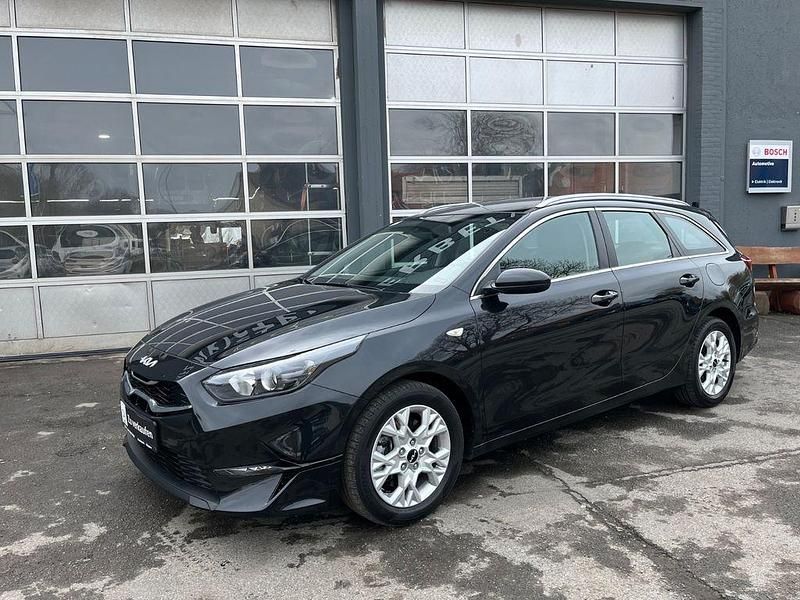 Gebraucht Kia Ceed 160 PS (117 kW) 2023 Schwarz Kleinwagen
