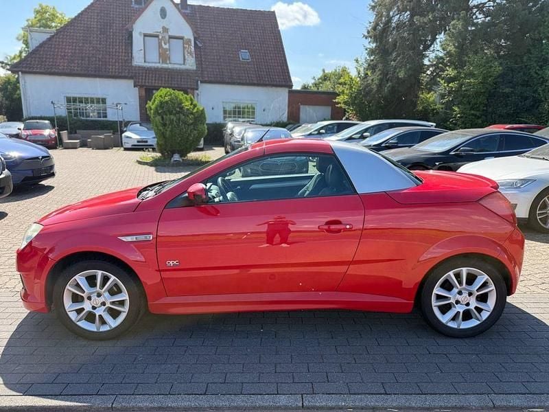 Rot Gebraucht 2006 Opel Tigra OPC Cabrio | 1.700 € (Fairer Preis) - Bild 1/4
