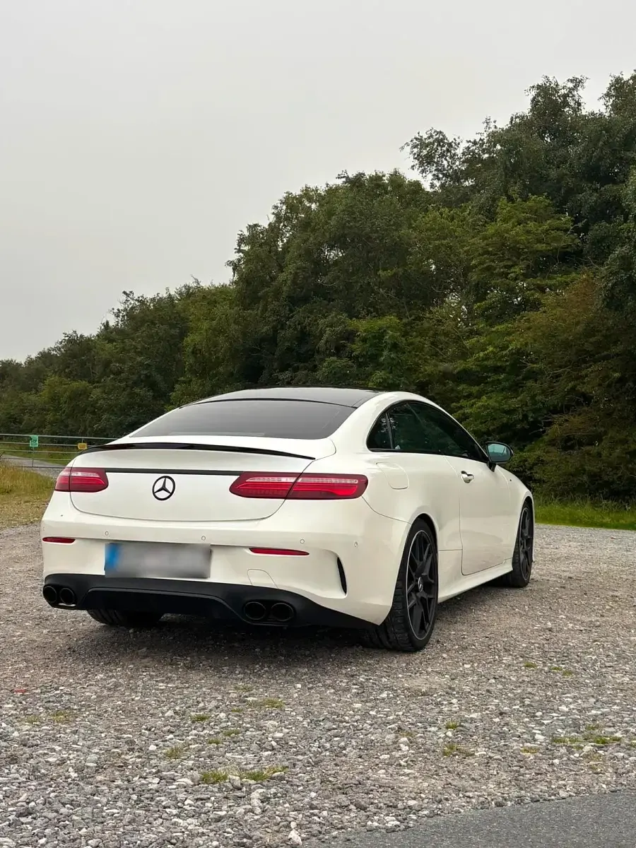 Gebraucht Mercedes E200 AMG Edition 1 184 PS (135 kW) 2016 Weiß Coupé