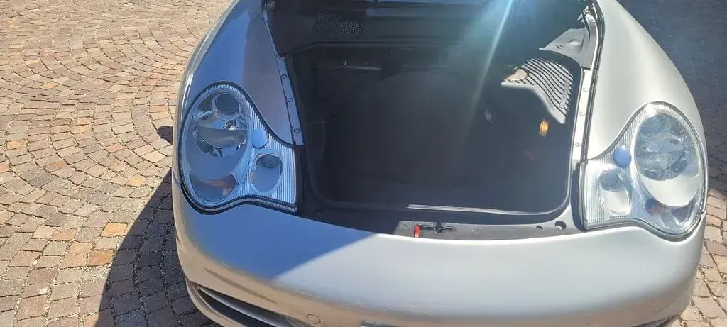 Używany Porsche 996 320 KM (235 kW) 2003 Srebrny Kabriolet