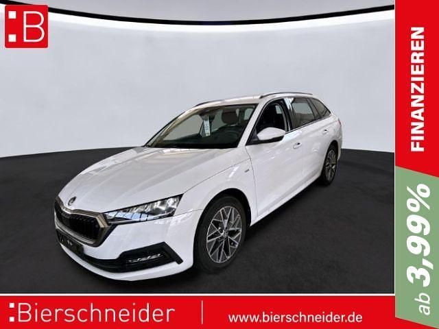 Weiss Gebraucht 2023 Skoda Octavia Ambition Kombi | 29.950 € (Fairer Preis) - Bild 1/4