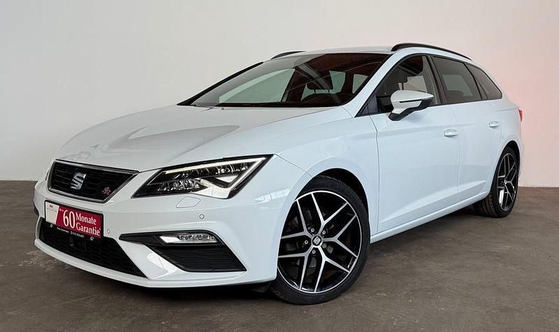 Weiß Gebraucht 2018 Seat Leon ST FR Kombi | 15.790 € (Etwas zu teuer) - Bild 1/4