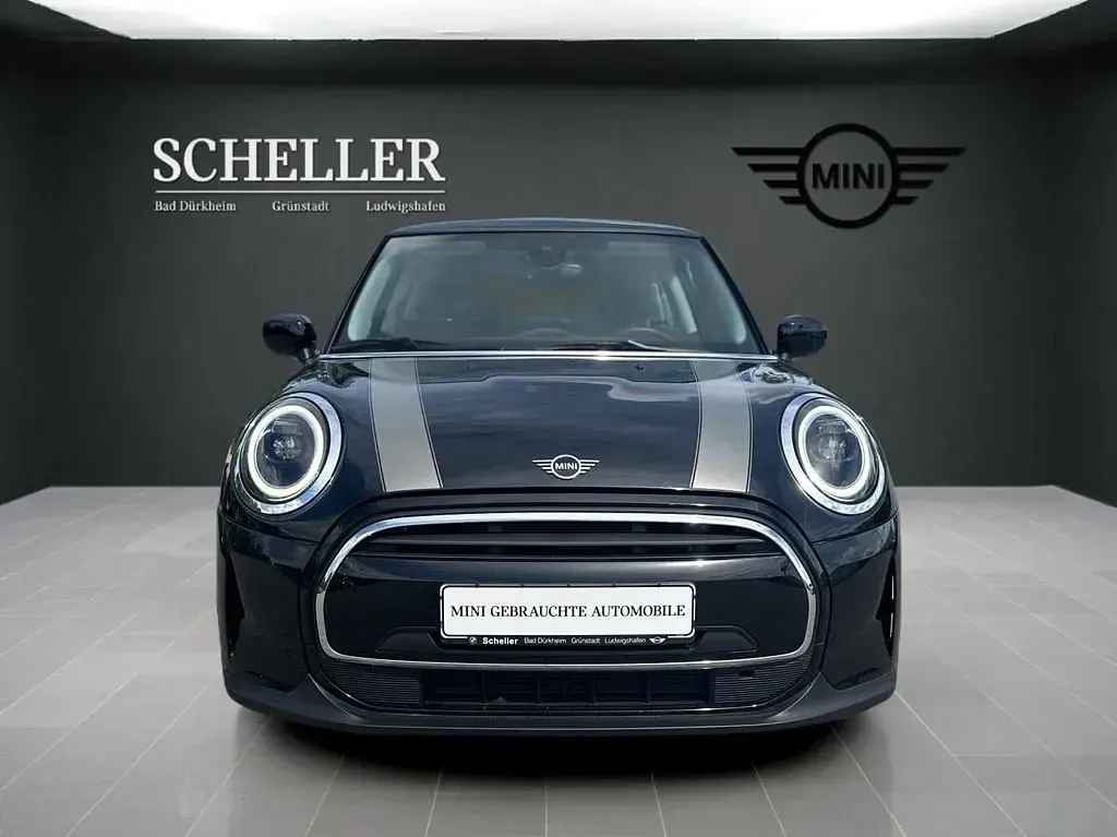 Gebraucht Mini Cooper 136 PS (100 kW) 2023 Midnight black ii Kleinwagen