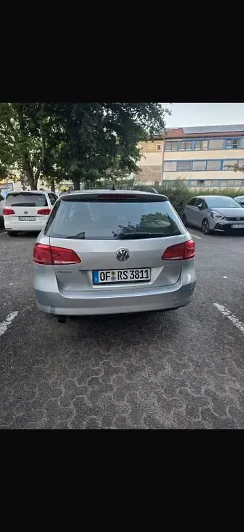 Gebraucht VW Passat Highline 122 PS (89 kW) 2011 Silber Kombi