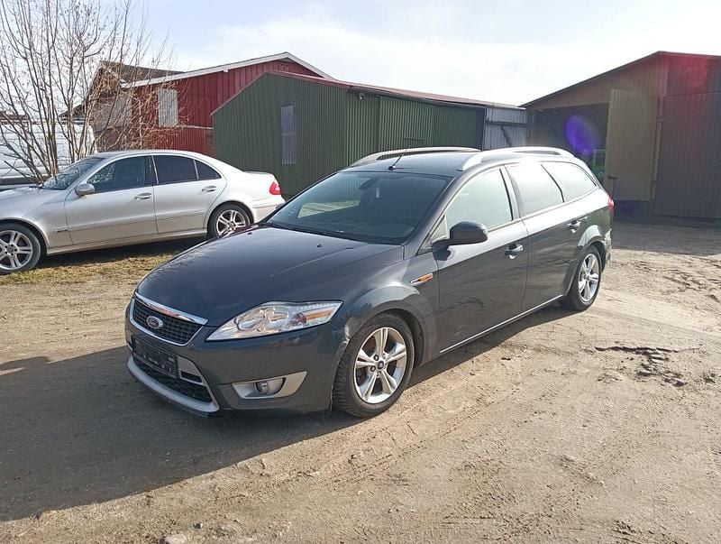 Gebraucht Ford Mondeo Titanium 140 PS (102 kW) 2009 Schwarz Kombi
