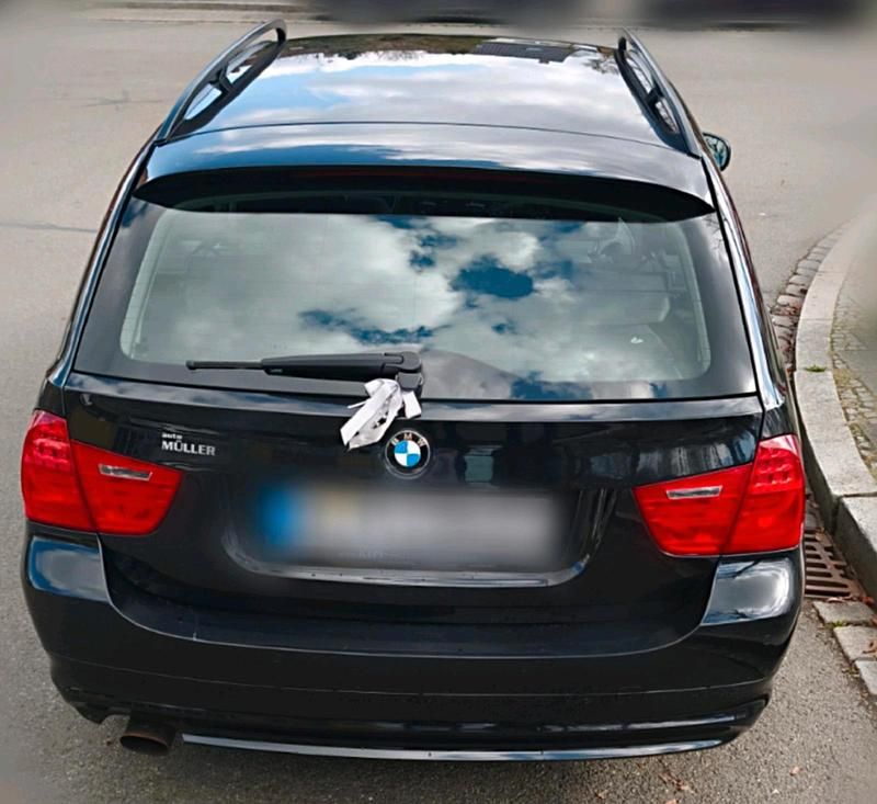 Gebraucht BMW 318 145 PS (106 kW) 2009 Schwarz Kombi