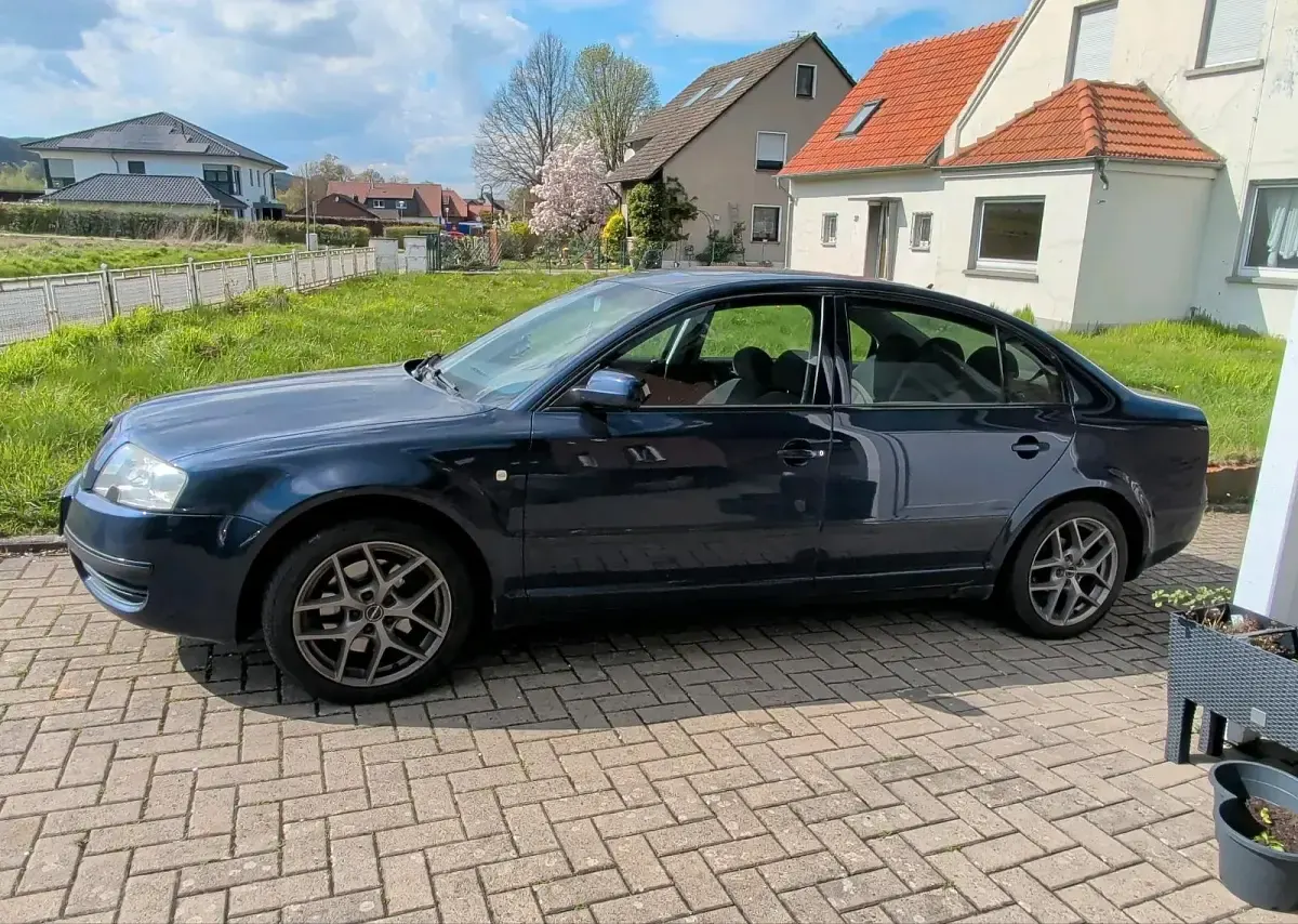 Gebraucht Skoda Superb 193 PS (141 kW) 2003 Blau Limousine