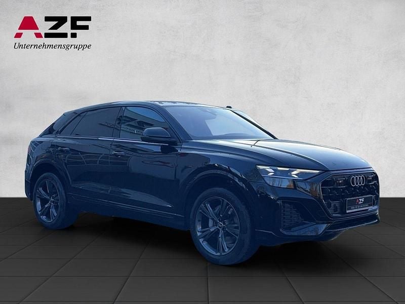Gebraucht Audi Q8 S-Line 231 PS (169 kW) 2025 Mythosschwarz metallic SUV