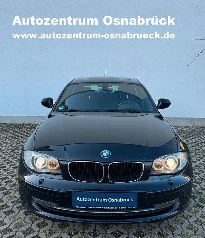 Używany BMW 120 Advantage 177 KM (130 kW) 2010 Czarny Hatchback