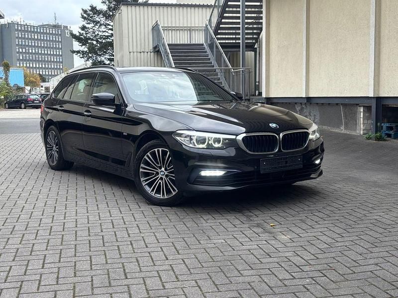 Gebraucht BMW 520 Sport Line 190 PS (139 kW) 2018 Schwarz Limousine