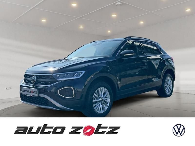 Gebraucht VW T-Roc Life 150 PS (110 kW) 2023 Deep black perleffekt SUV