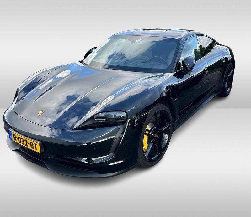 Schwarz Gebraucht 2022 Porsche Taycan Performance Package Limousine | 56.950 € (Superpreis) - Bild 1/4