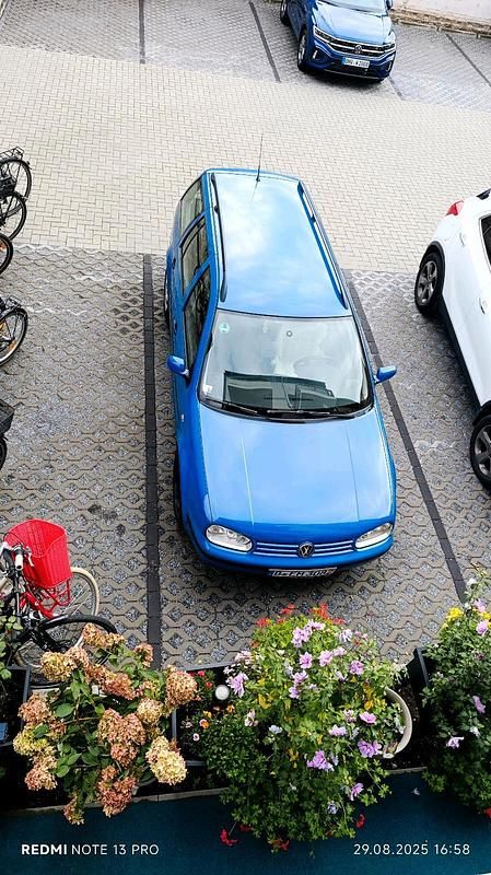 Blau Gebraucht 2000 VW Golf IV Kombi | 600 € (Superpreis) - Bild 1/4