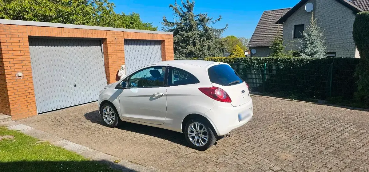 Usata Ford Ka 60 CV (44 kW) 2009 Bianco Utilitaria