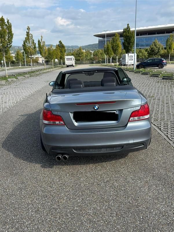 Gebraucht BMW 118 Cabriolet 142 PS (104 kW) 2009 Grau Cabrio