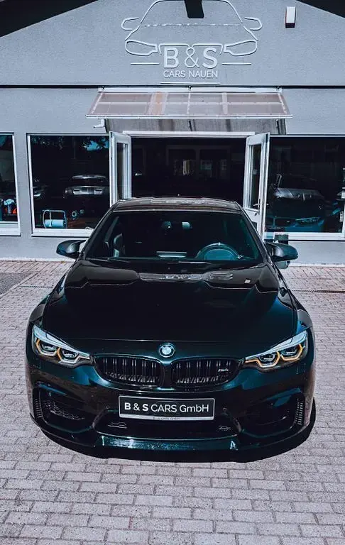 Używany BMW M4 Performance 450 KM (330 kW) 2018 Czarny Coupe