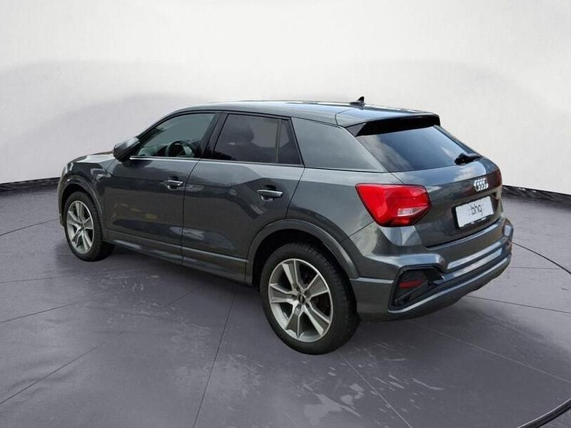 Gebraucht Audi Q2 S-Line 150 PS (110 kW) 2025 Grau SUV