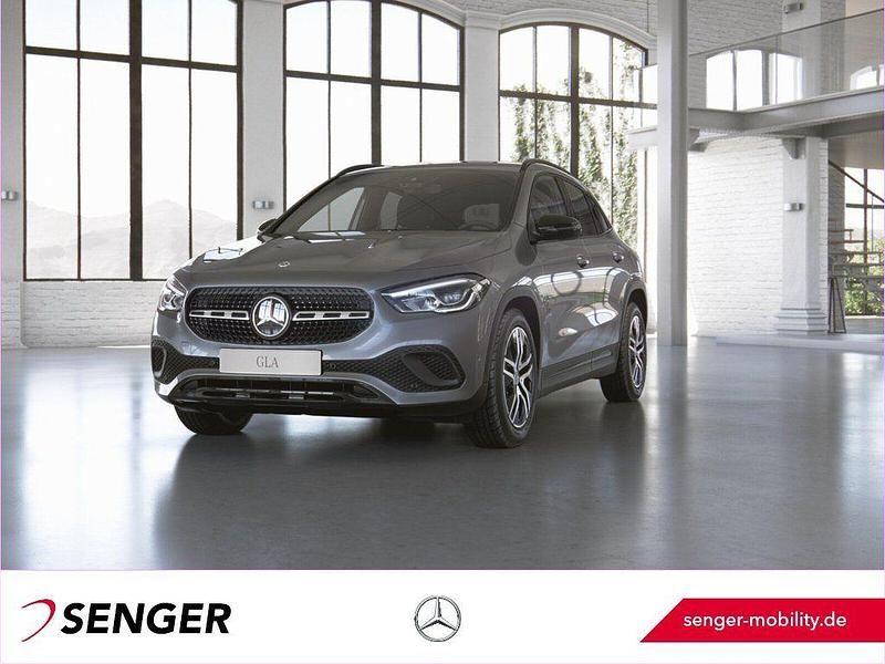Lack mountaingrau Gebraucht 2022 Mercedes GLA250 Progressive SUV | 31.990 € (Guter Preis) - Bild 1/3