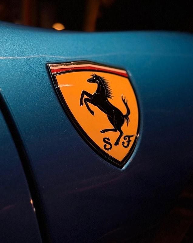 Gebraucht Ferrari 488 670 PS (492 kW) 2019 Blau Cabrio