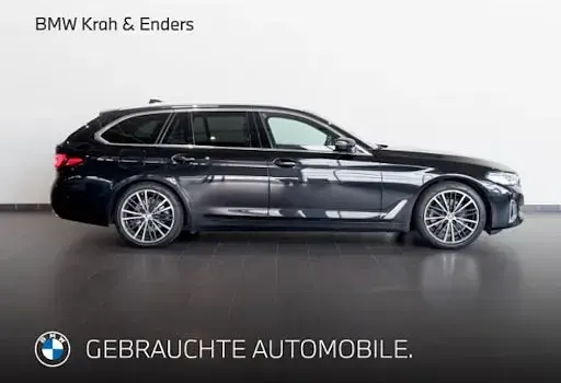 Gebraucht BMW 520 Luxury Line 197 PS (144 kW) 2021 Black sapphire metallic (schwarz) Kombi
