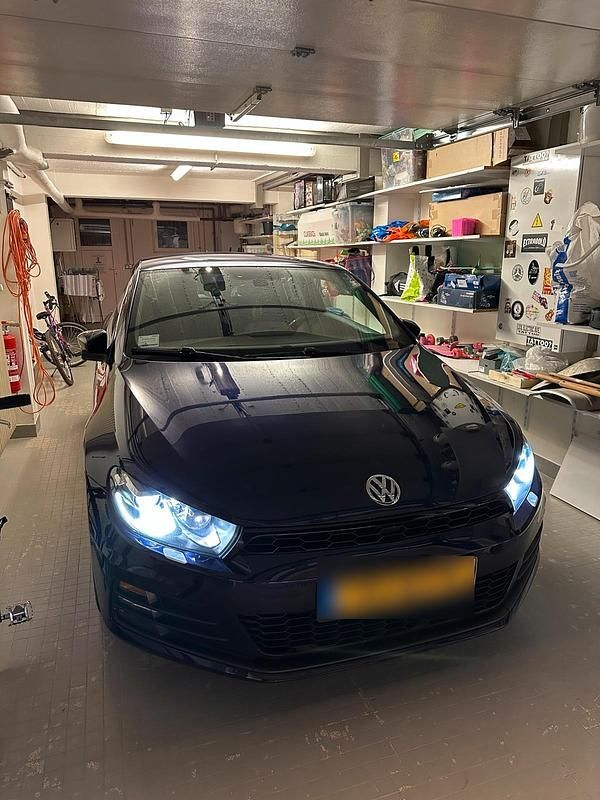 Gebraucht VW Scirocco 150 PS (110 kW) 2016 Violet Coupé