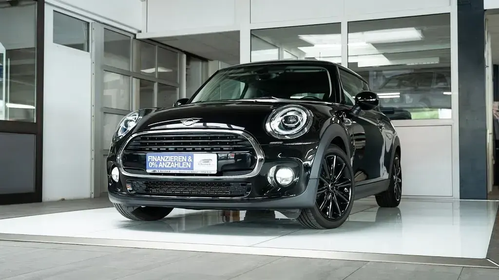 Gebraucht Mini Cooper 136 PS (100 kW) 2019 Schwarz Kleinwagen