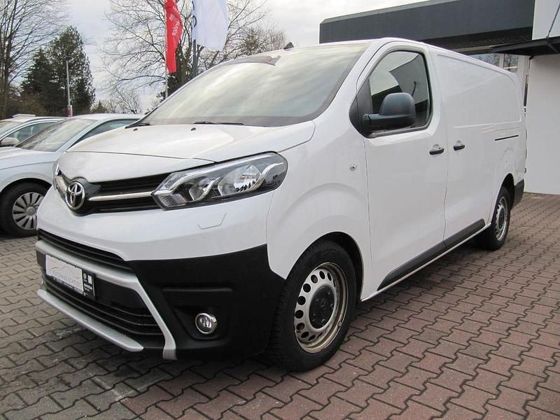 Gebraucht Toyota Proace 177 PS (130 kW) 2019 Weiß Van / Kleinbus