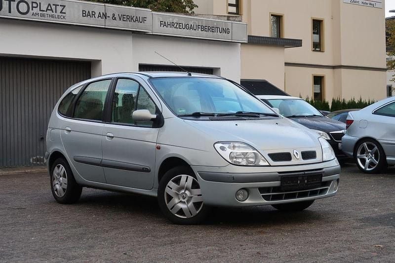 Grau Gebraucht 2002 Renault Scénic Van / Kleinbus | 950 € (Superpreis) - Bild 1/4