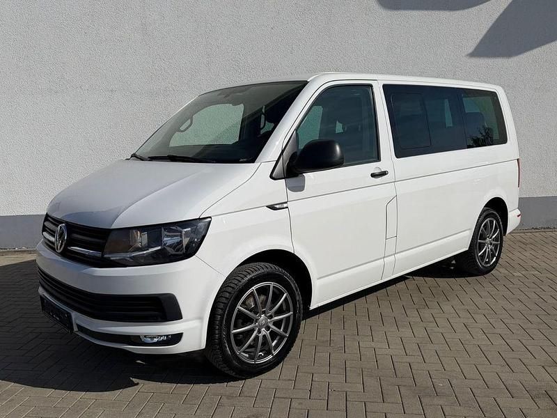 Second-hand VW Multivan 150 CP (110 kW) 2016 Alb Monovolum