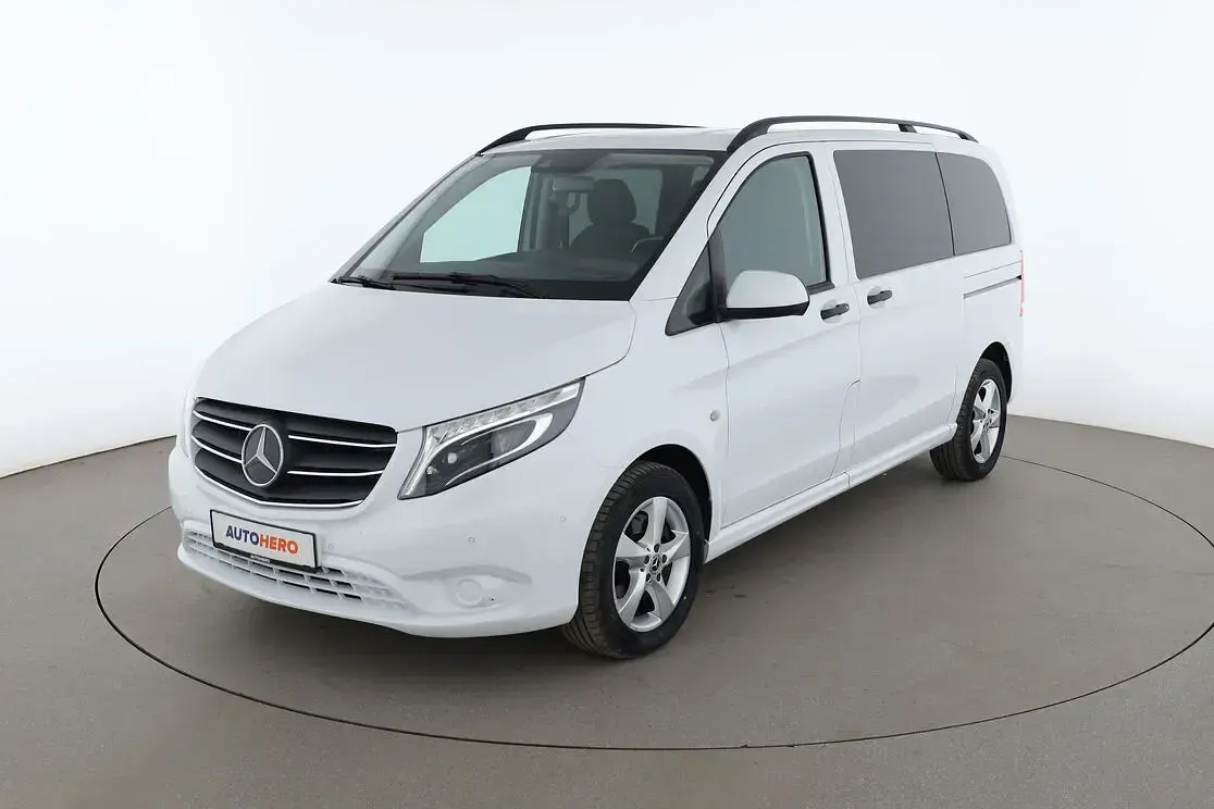 Gebraucht Mercedes Vito 239 PS (175 kW) 2021 Van