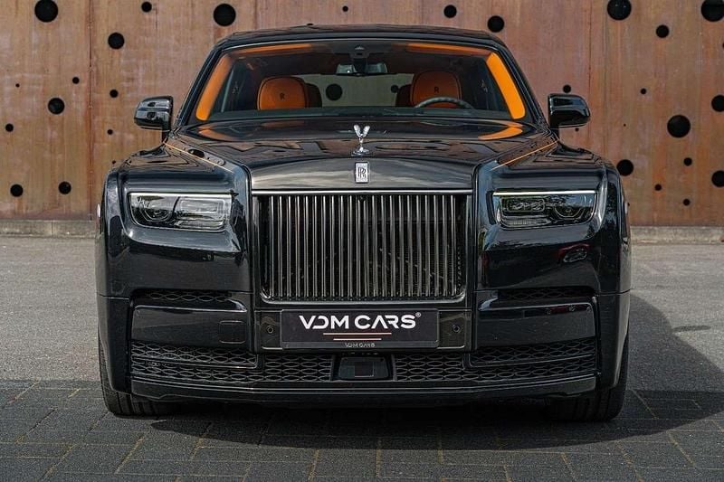Neu Rolls Royce Phantom 563 PS (414 kW) 2026 Schwarz Limousine
