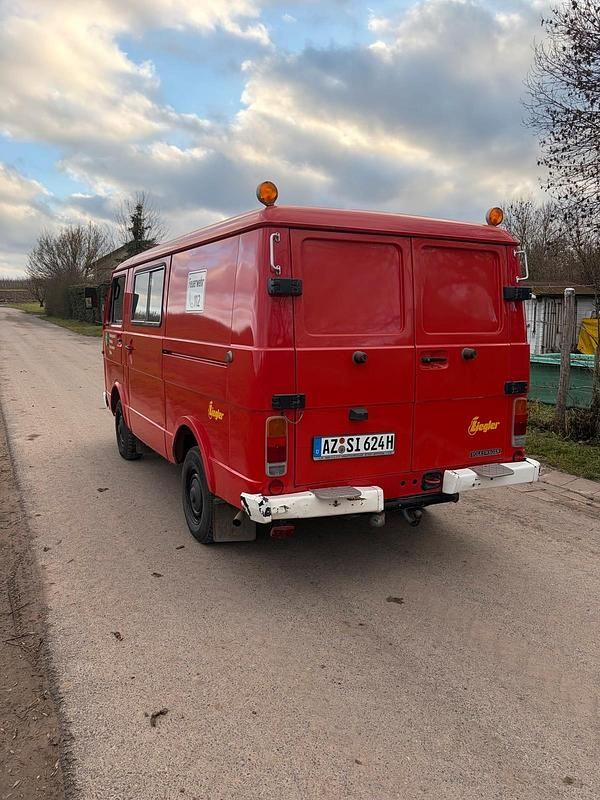 Gebraucht VW LT 75 PS (55 kW) 1980 Rot Van / Kleinbus