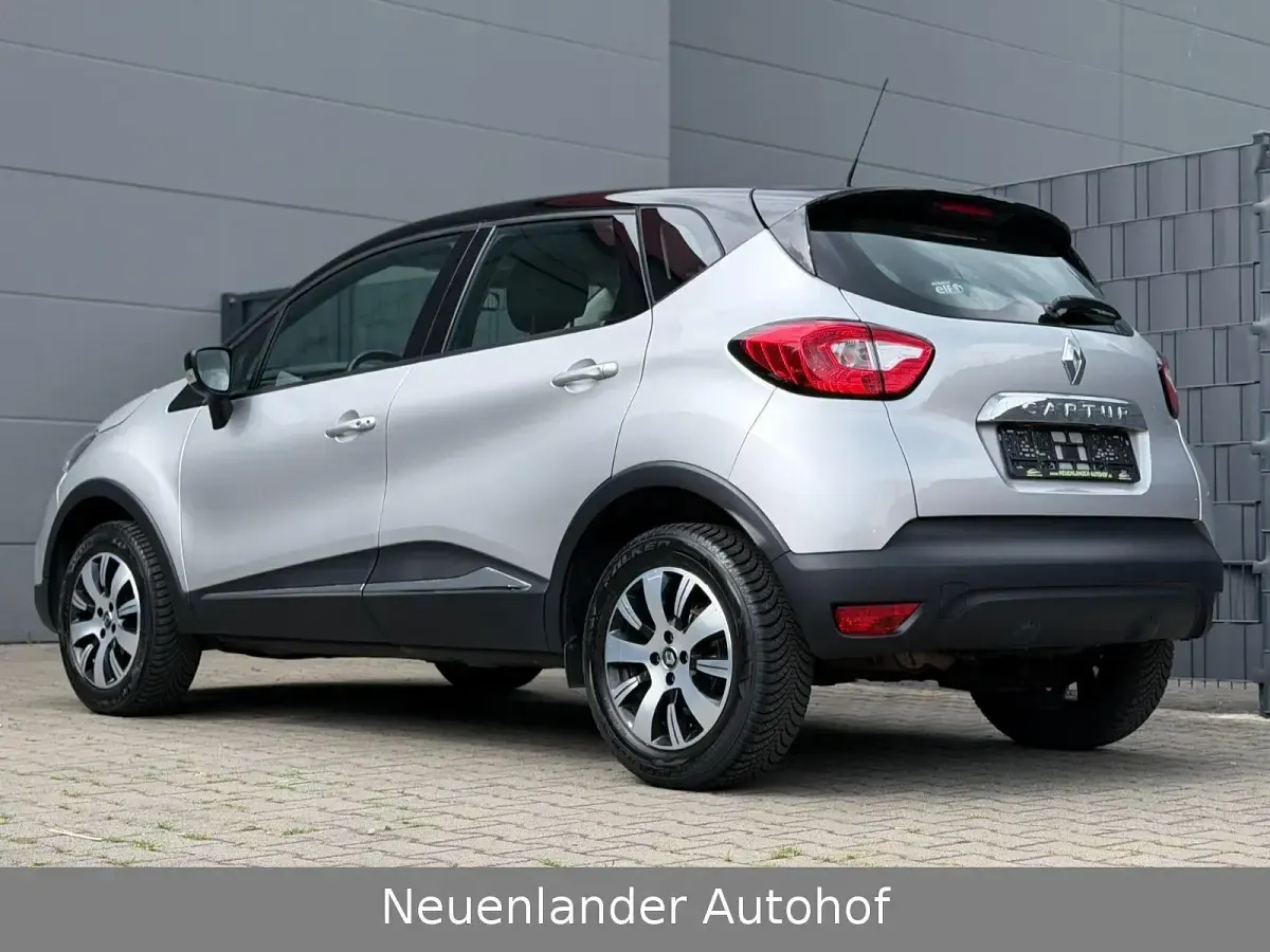 Gebraucht Renault Captur Intens 118 PS (86 kW) 2016 Silber SUV