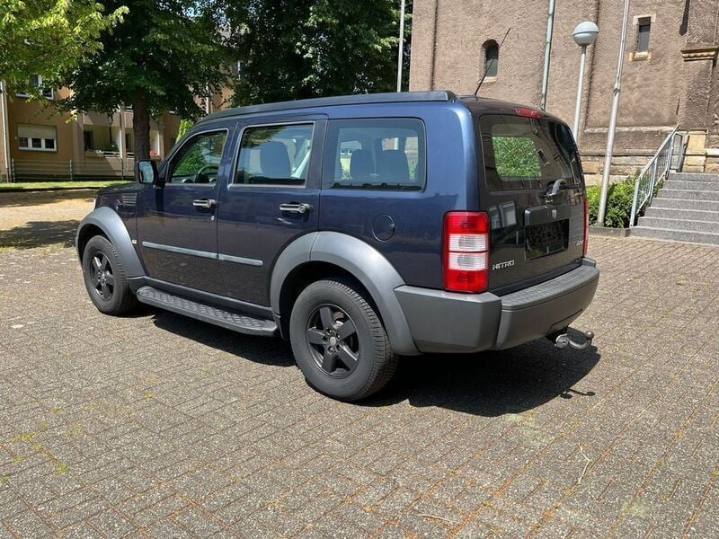 Brugt Dodge Nitro 205 HK (150 kW) 2008 Blå SUV