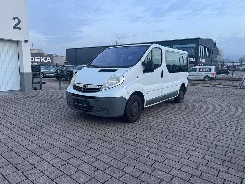 Gebraucht Opel Vivaro 90 PS (66 kW) 2009 Casabl/arctic/eisweiss/kaolin Van / Kleinbus