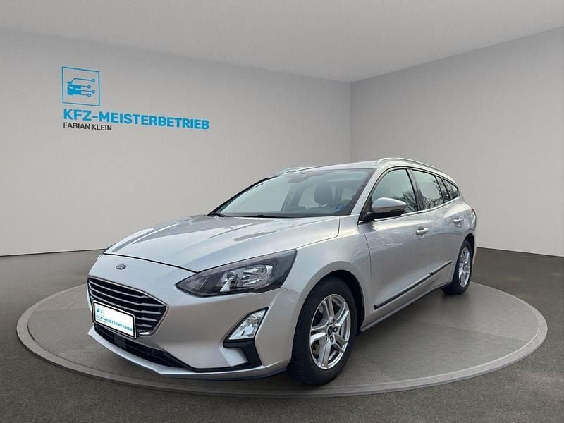 Gebraucht Ford Focus Cool & Connect 120 PS (88 kW) 2020 Silber Kombi