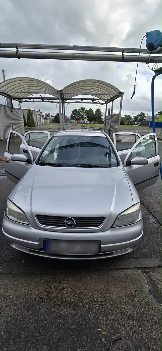 Gebraucht Opel Astra 101 PS (74 kW) 1998 Grau Limousine