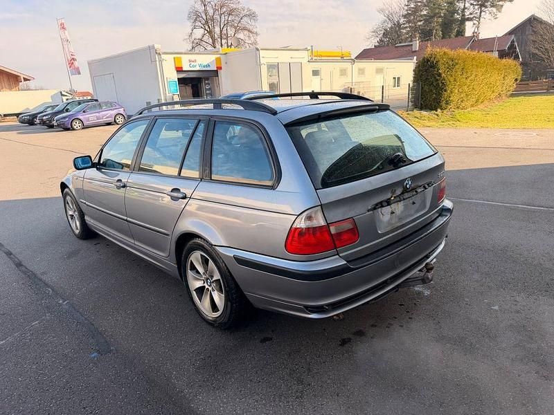 Gebraucht BMW 320 Exclusive 150 PS (110 kW) 2003 Kombi