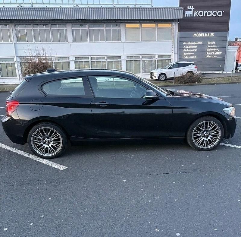 Gebraucht BMW 116 136 PS (100 kW) 2014 Schwarz Kleinwagen