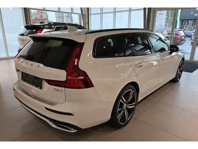 Gebraucht Volvo V60 R-Design 341 PS (250 kW) 2021 Weiß Kombi