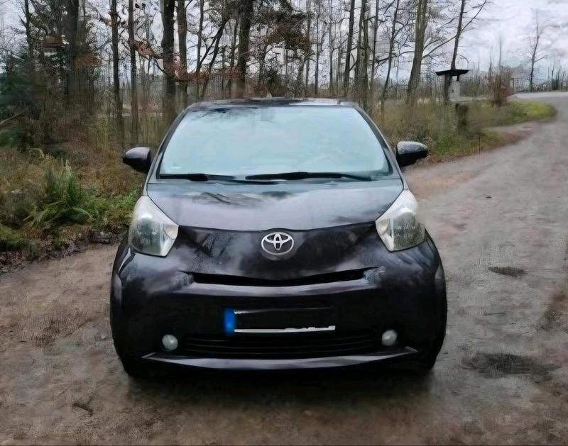 Gebraucht Toyota iQ 70 PS (51 kW) 2010 Violet Kleinwagen