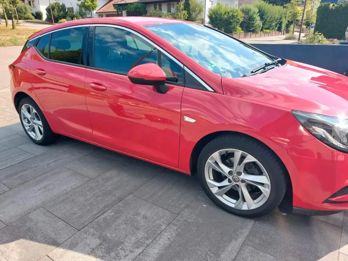 Gebraucht Opel Astra 150 PS (110 kW) 2015 Rot Limousine