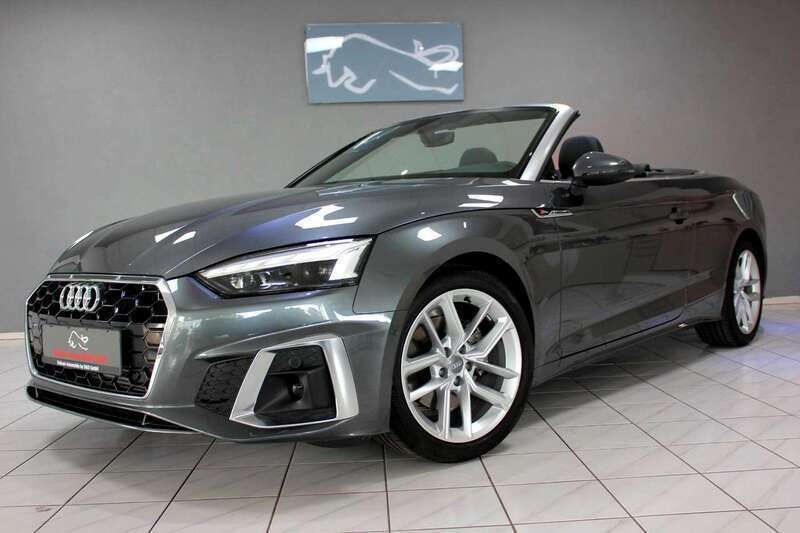 Grau Gebraucht 2023 Audi A5 Cabriolet S-Line Cabrio | 36.700 € - Bild 1/4