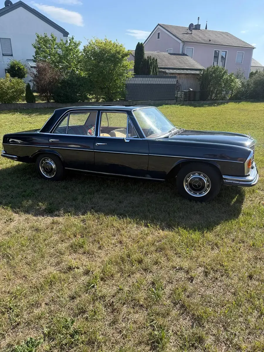 Gebraucht Mercedes S250 54 PS (39 kW) 1966 Blau Limousine