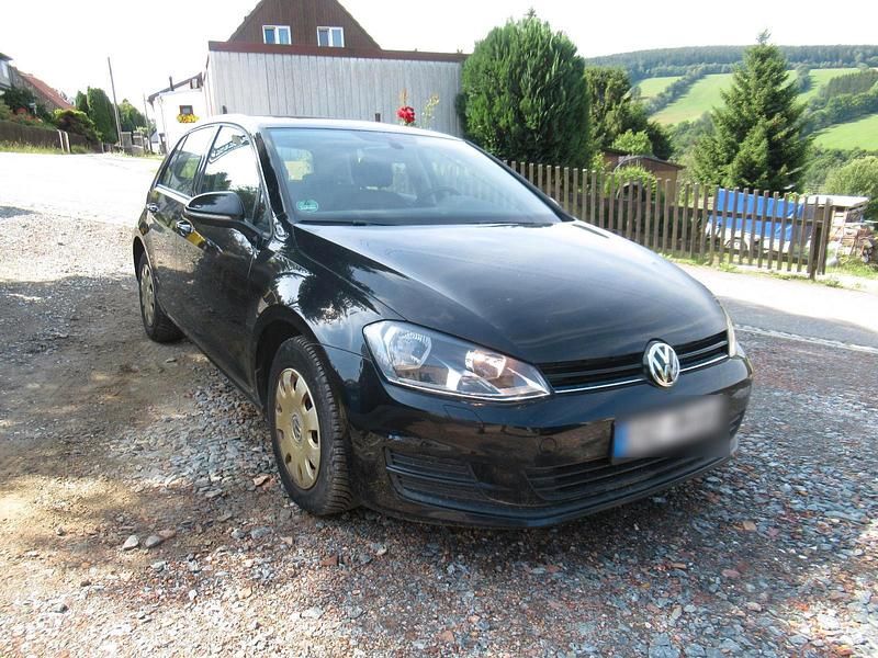 Schwarz Gebraucht 2013 VW Golf VII Limousine | 5.400 € (Teuer) - Bild 1/4