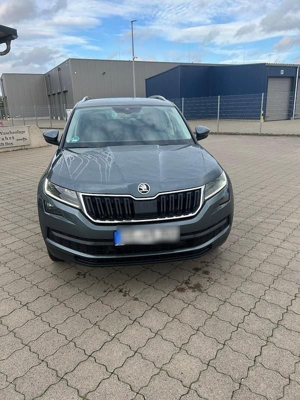 Grün Gebraucht 2018 Skoda Kodiaq SUV | 22.900 € (Superpreis) - Bild 1/4