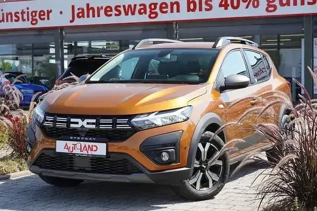 Gebraucht Dacia Sandero Extreme 110 PS (80 kW) 2023 Orange SUV