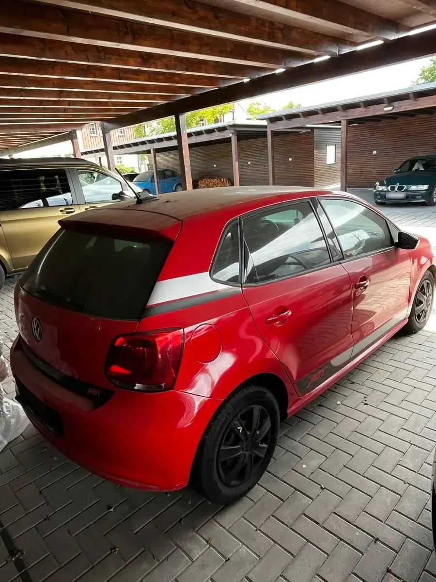 Gebraucht VW Polo 105 PS (77 kW) 2013 Rot Kleinwagen