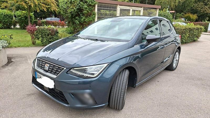 Grau Gebraucht 2020 Seat Ibiza XCELLENCE Kleinwagen | 13.999 € (Guter Preis) - Bild 1/4
